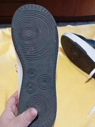 Zapatillas Pull&Bear blancas y negras