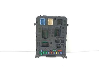 CAJA RELES / FUSIBLES PEUGEOT 3008 (3)