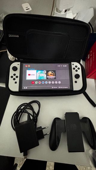 Nintendo Switch OLED Combo