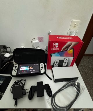 Nintendo Switch OLED Combo