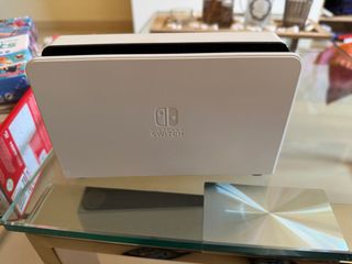 Nintendo Switch OLED Bianca