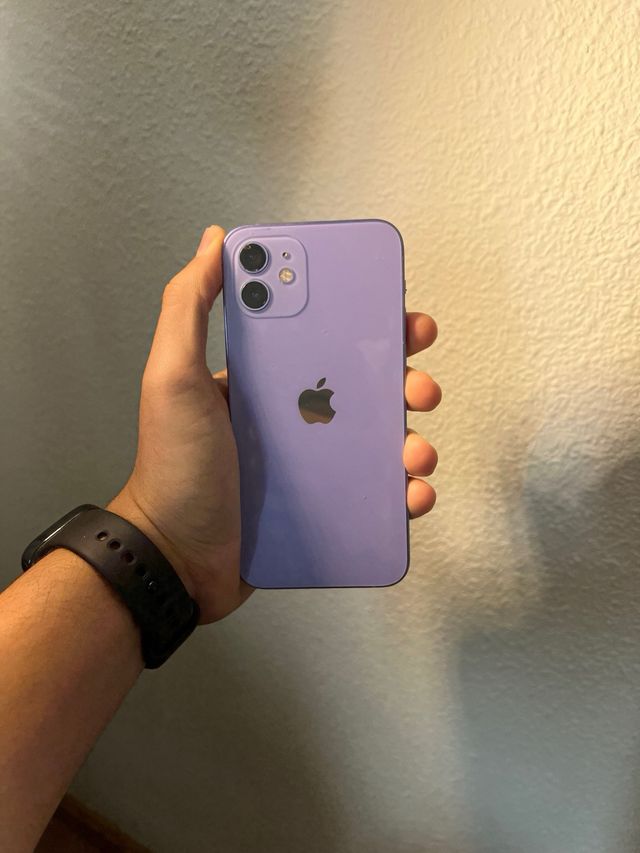 iPhone 12 Viola
