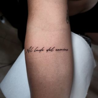 Tatuaje de Flores y Hojas