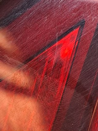 PILOTO TRASERO IZQUIERDO INTERIOR KIA STONIC (2)