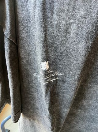 Camiseta Amiri gris efecto desgastado