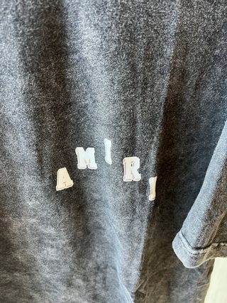 Camiseta Amiri gris efecto desgastado