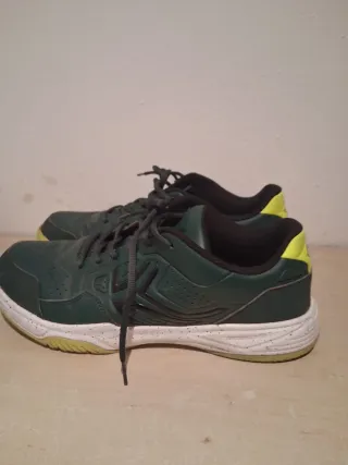 Zapatillas deportivas verdes y amarillas talla 44