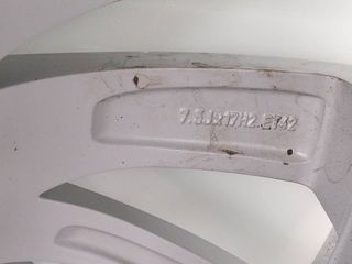 LLANTA SEAT EXEO BERLINA (3R2) (2)