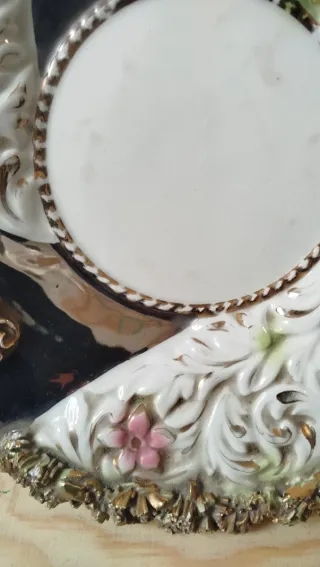 Piatto sottovaso decorato