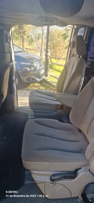 Crysler Voyager 2004 para piezas