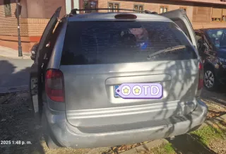 Crysler Voyager 2004 para piezas