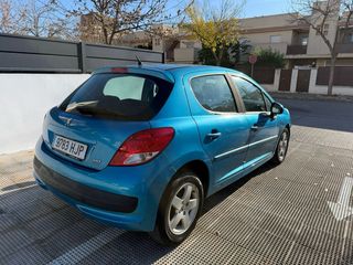 Peugeot 207 2012