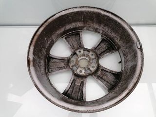 LLANTA KIA SPORTAGE (2)