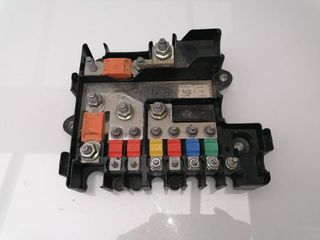 CAJA RELES / FUSIBLES IVECO DAILY