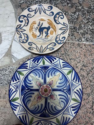 Platos decorativos pintados a mano