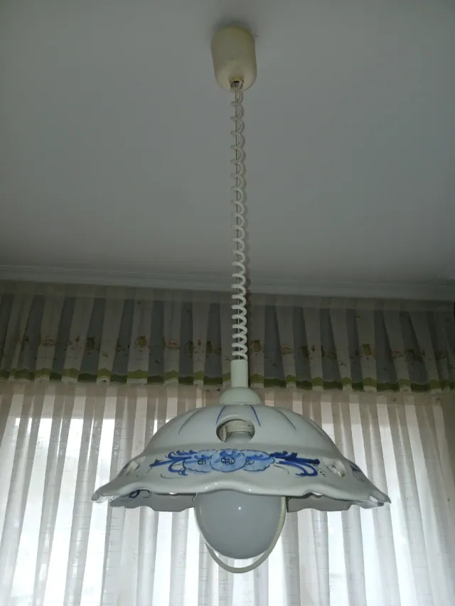 Lámpara de cocina cerámica azul y blanca