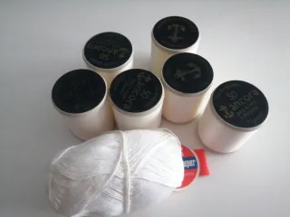 6 hilos de bordar blancos Ancora