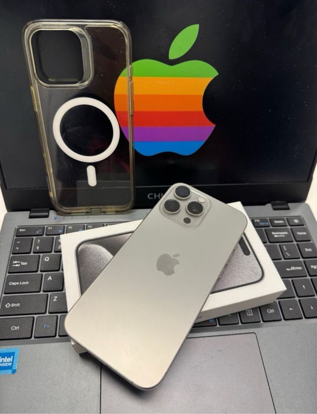 iPhone 16 PO MAX 100% Batería