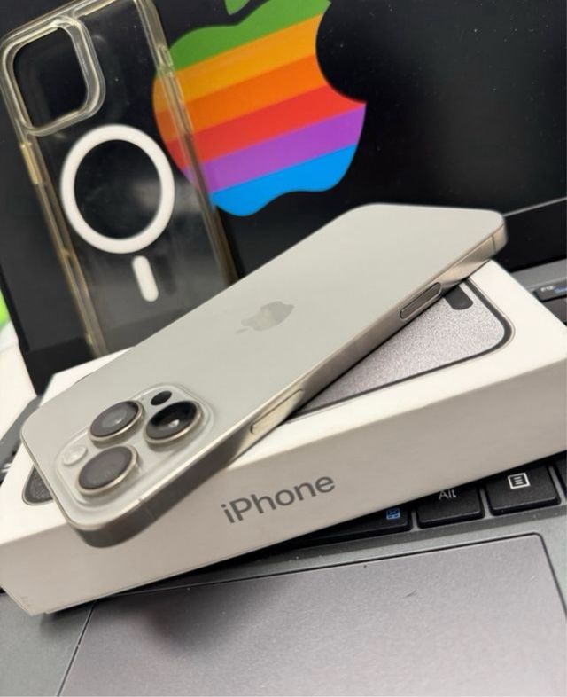 iPhone 16 PO MAX 100% Batería