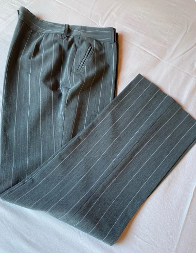 Pantalón Torero gris rayas talla 40
