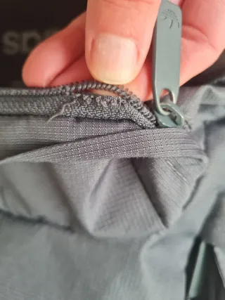 Mochila Adidas Negra y azul/verde grisaceo