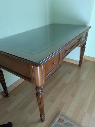 Mesa despacho inglés.