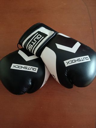 Guantes Boxeo OUTSHOCK 12 oz Negro/Blanco