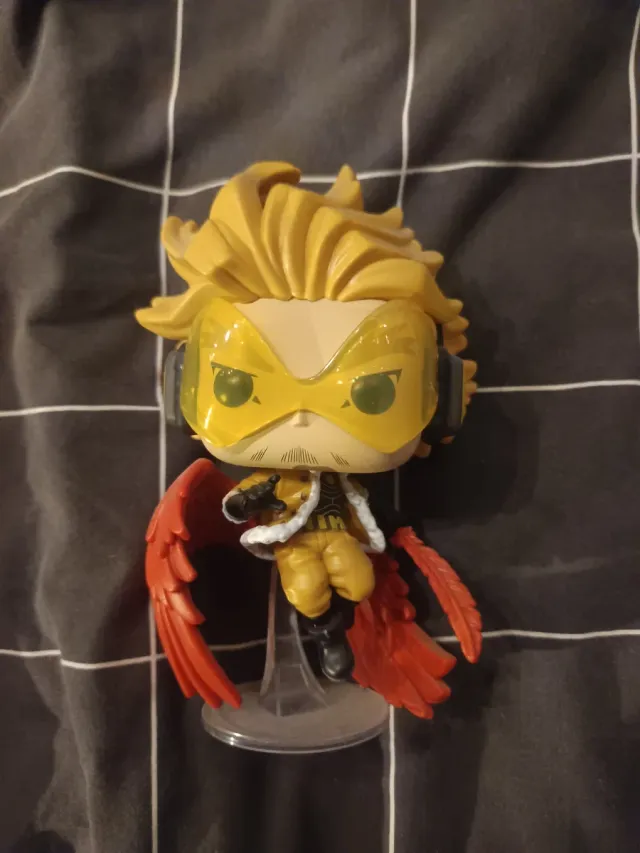 Funko Pop Hawks My Hero Academia sin caja