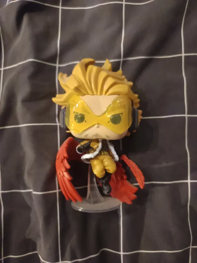 Funko Pop Hawks My Hero Academia sin caja