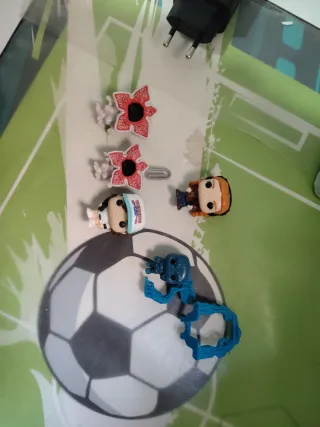 5 funkos stranger things