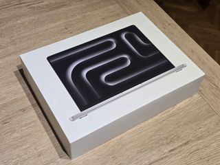 MacBook Pro 14 16GB RAM 512GB SSD Plata