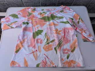 Top A de T manga francesa estampado floral XL