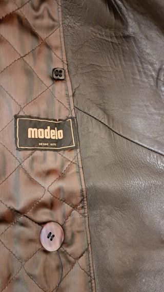 Chaquetón de Piel Caramelo Negro