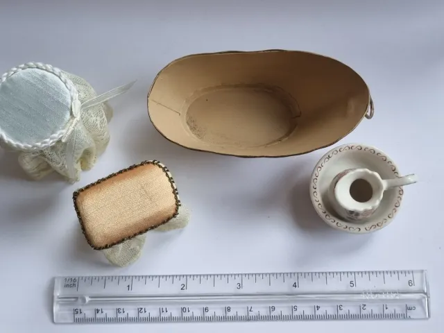 Muebles casa muñecas año 2000