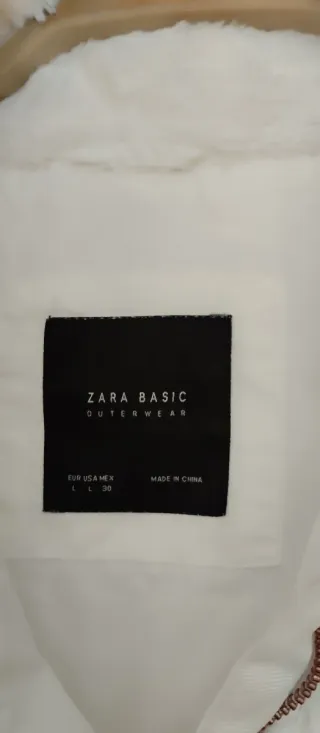 Chaqueta acolchada Zara blanca