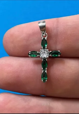 Lindo Colgante Cruz Circonitas Verde plata 925