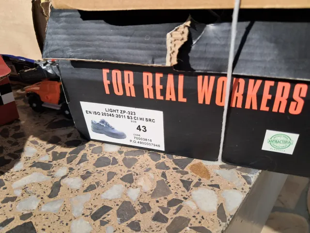 Zapatos de seguridad Kingsman y Bee work shoes