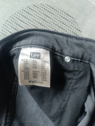 Pantalón vaquero Lee. Hombre.