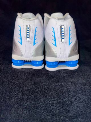 Nike Shox R4 Size 41 EUR