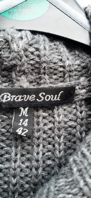 Rebeca punto capucha pelo -Brave Soul - Talla M