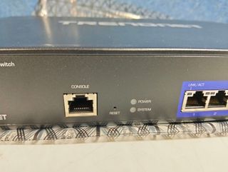 Switch TRENDnet TEG-30102WS 10 puertos 2.5G + 10G SFP+