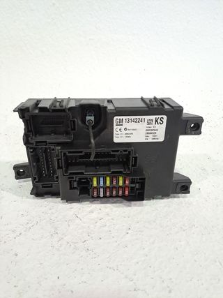 CAJA FUSIBLES OPEL CORSA D