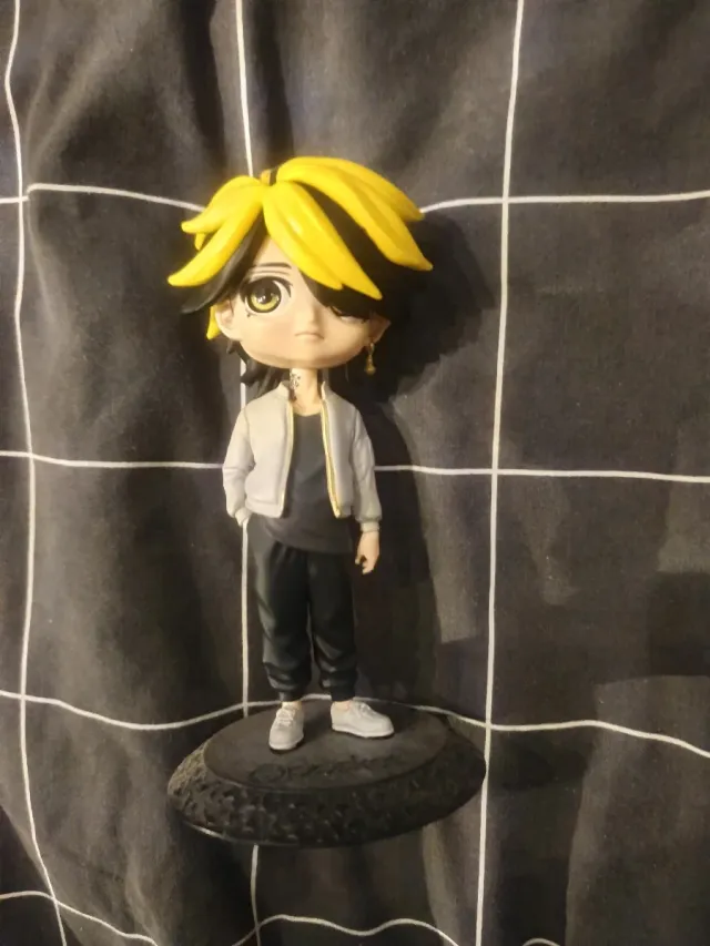 Figura Kazutora Qposket Tokyo Revengers