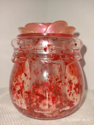 Vasetto contenitore in resina rosa