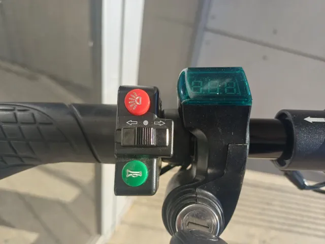 OCASIÓN!!! Patinete Eléctrico BOJINA como nuevo!