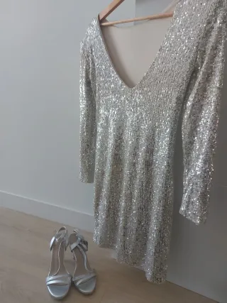 Vestido fiesta lentejuelas plateado T. S lote