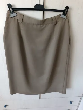 Traje Lloyds Chaqueta y Falda Marrón