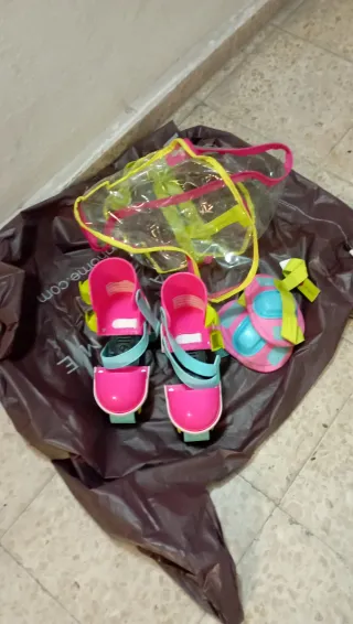 Patines infantiles rosas y turquesa