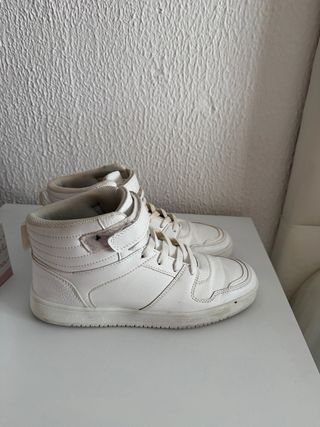 Zapatillas botín blancas