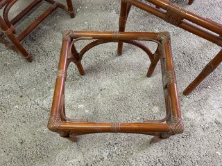 Conjunto ratán: 2 sillas y 2 mesas